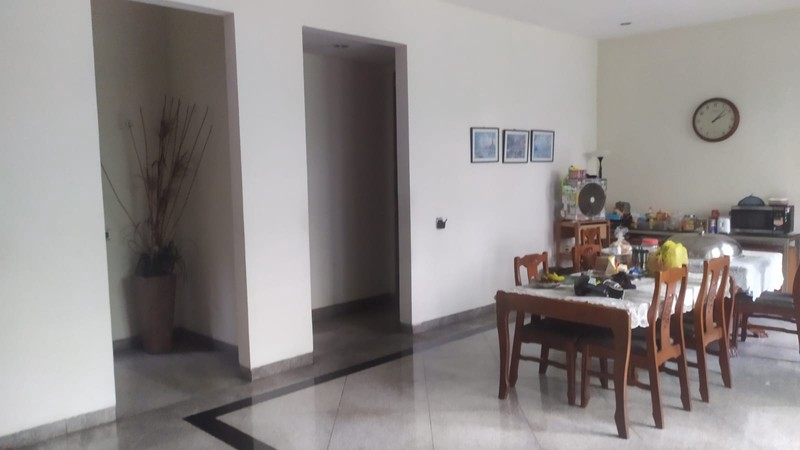 Dijual Rumah Asri - Hang Jebat Raya, Kebayoran Baru,Jakarta Selatan.