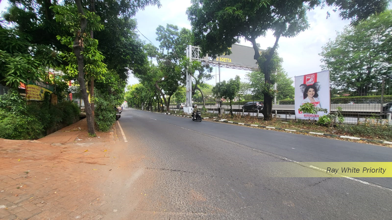 For Sale - Kantor dan Gudang Pinggir Tol Kebon Jeruk Jakarta Barat