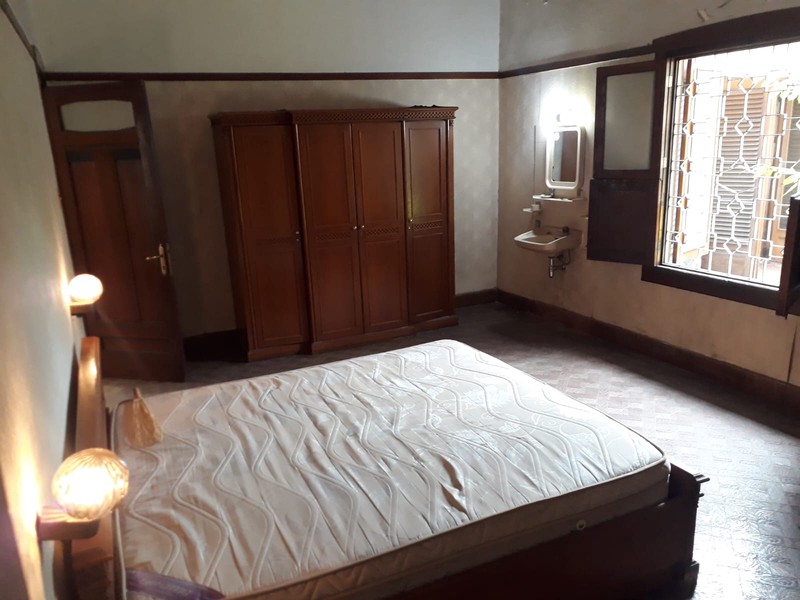 Rumah klasik di sayap dago dekat RS Boromeus