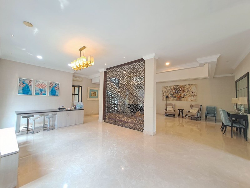 Rumah mewah dekat Senopati, Gunawarman, Kebayoran Baru, Kuningan