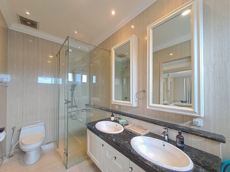 Rumah mewah dekat Senopati, Gunawarman, Kebayoran Baru, Kuningan