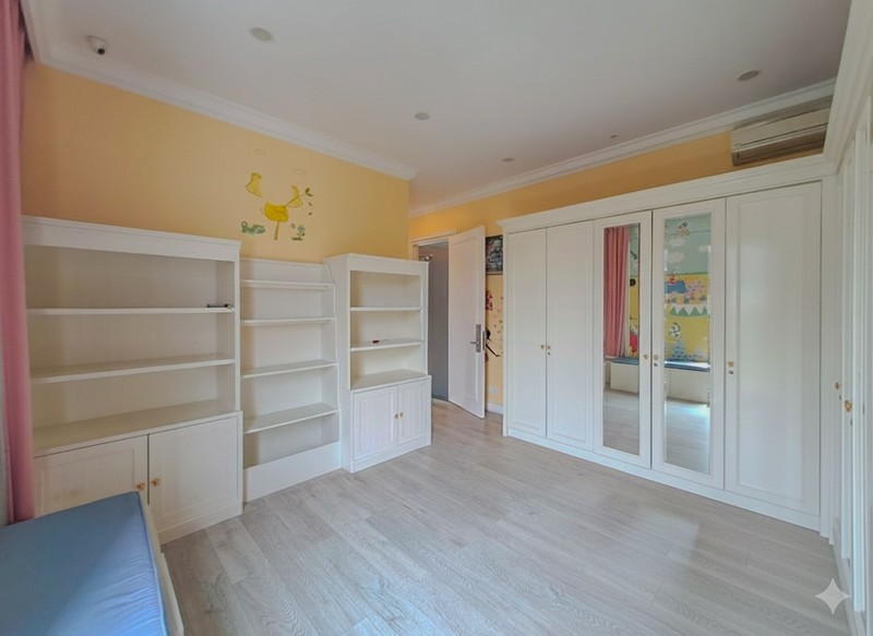 Rumah mewah dekat Senopati, Gunawarman, Kebayoran Baru, Kuningan