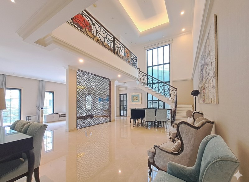 Rumah mewah dekat Senopati, Gunawarman, Kebayoran Baru, Kuningan