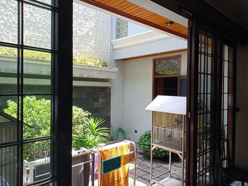 1 565. Dijual Rumah Mewah - Kertajaya Indah Timur, Surabaya  Lokasi Premium &#x2022; Hook &#x2022; Bangunan Besar & Siap Huni