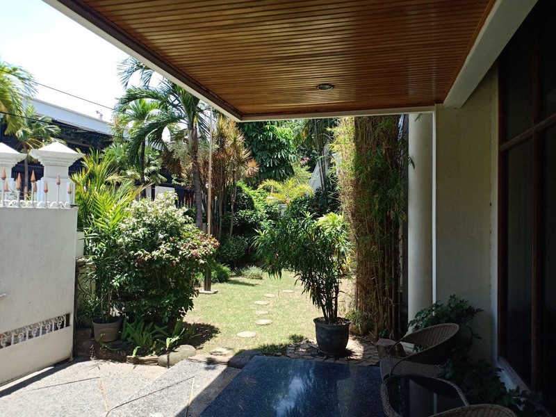 1 565. Dijual Rumah Mewah - Kertajaya Indah Timur, Surabaya  Lokasi Premium &#x2022; Hook &#x2022; Bangunan Besar & Siap Huni