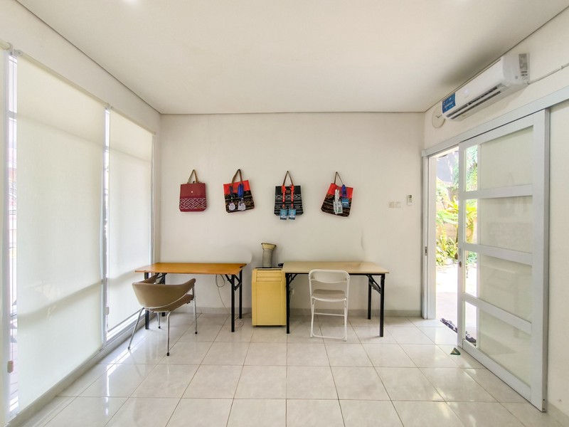 cocok untuk kosan /tempat usaha dekat stasiun KRL Pondok Ranji,mall,RS,Sekolah 