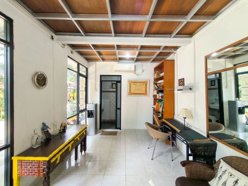 cocok untuk kosan /tempat usaha dekat stasiun KRL Pondok Ranji,mall,RS,Sekolah 