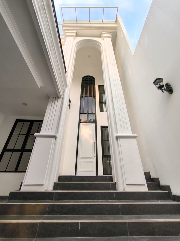 Rumah Baru,dalam cluster,lingkungan bagus di Bintaro Jaya 9