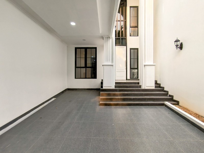 Rumah Baru,dalam cluster,lingkungan bagus di Bintaro Jaya 9