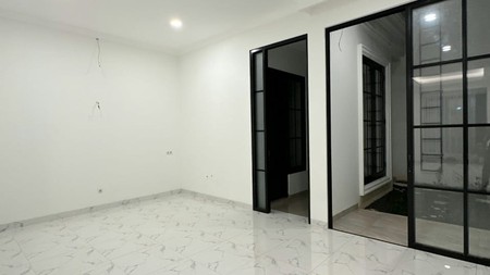 Rumah Bagus,dalam cluster,nyaman di Bintaro Jaya 5