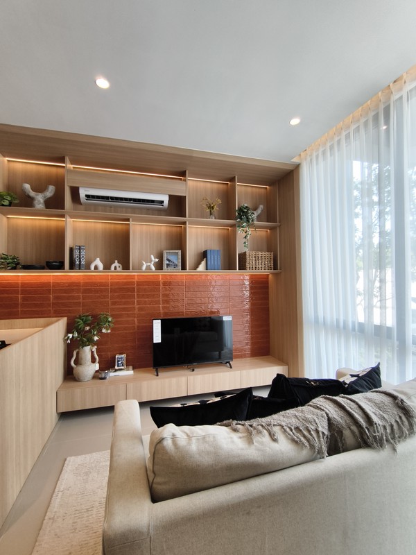 Rumah Mewah Premium di Surabaya Timur, Dekat Tol Tambak Sumur & Bandara Juanda