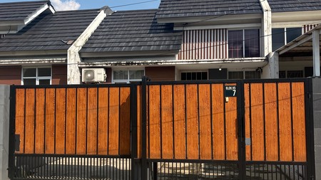 Rumah 2 lantai di jalan utama Setraland Parung Panjang