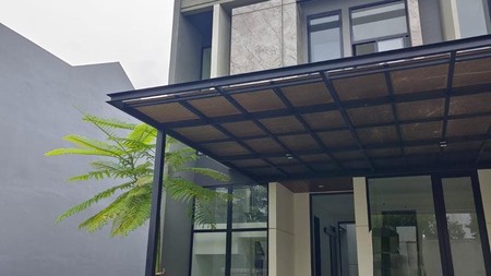 Dijual / Disewakan Rumah Baru Gress District 9 Citraland Surabaya Barat 