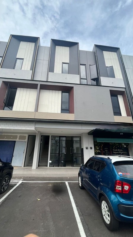 Disewakan Ruko Baru Gress, District 9, Citraland Surabaya Barat