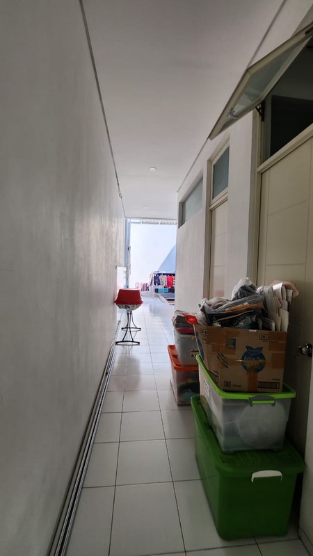 DIJUAL RUMAH FULL FURNISH MEWAH DI PAKUWON INDAH SURABAYA BARAT