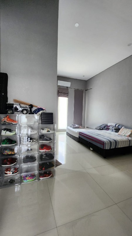 DIJUAL RUMAH FULL FURNISH MEWAH DI PAKUWON INDAH SURABAYA BARAT