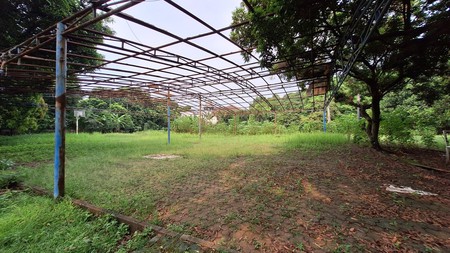 Tanah Komersial 1.249 M&#xb2; Pinggir Jalan Raya Cinere Cocok untuk Bisnis