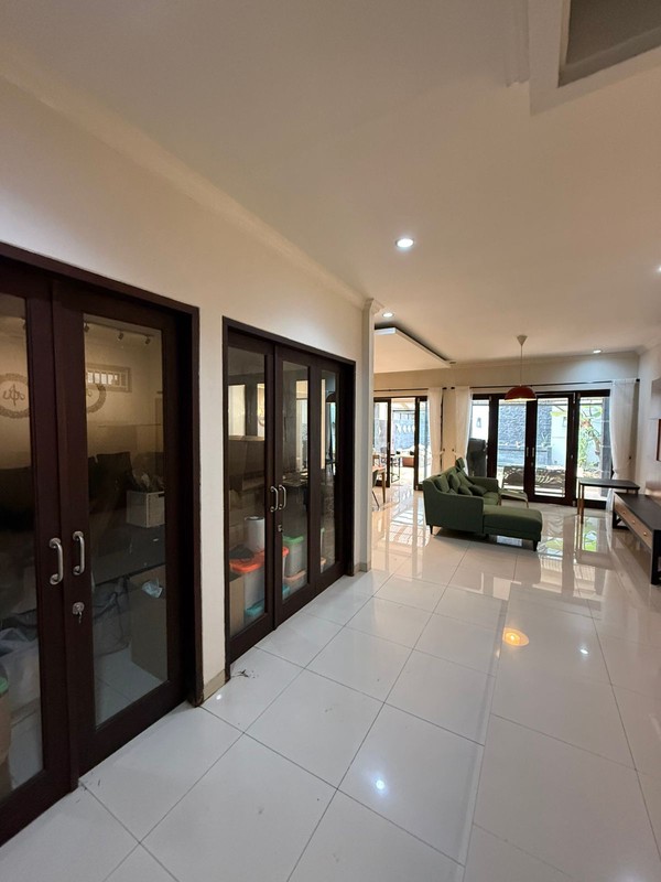 [DISEWA] Rumah Hook Posisi Strategis di Bintaro Jaya Sektor 9