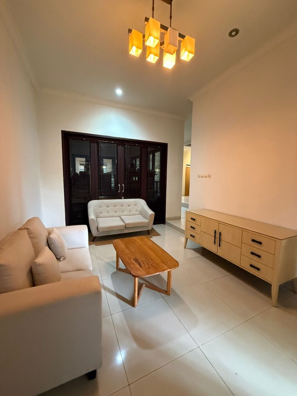 [DISEWA] Rumah Hook Posisi Strategis di Bintaro Jaya Sektor 9