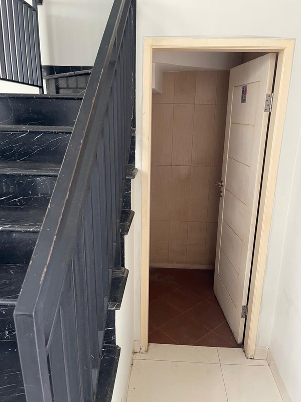 Rumah Bagus Akses Jalan 3 Mobil di Tebet Jakarta Selatan