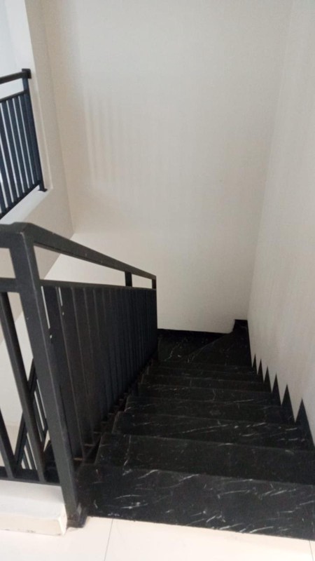 Rumah Bagus Akses Jalan 3 Mobil di Tebet Jakarta Selatan