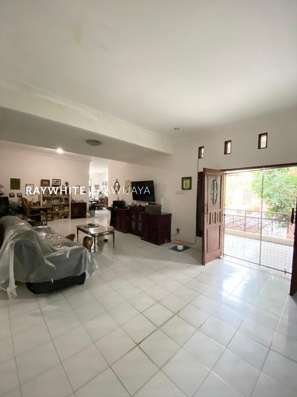 Rumah Lama Lokasi Sangat Strategis Are Cilandak