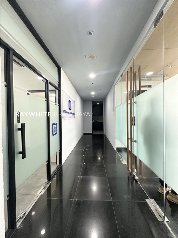 Gedung Ikonik Lokasi Strategis Area Pondok Pinang