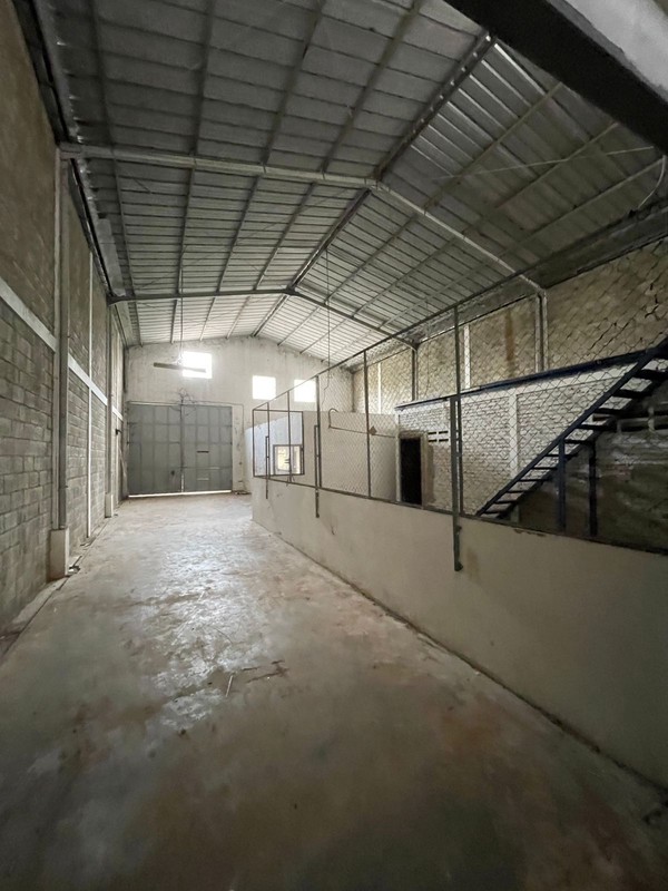 disewa gudang taman tekno bsd city dekat toll in dan out bisa masuk truk kontainer siap huni