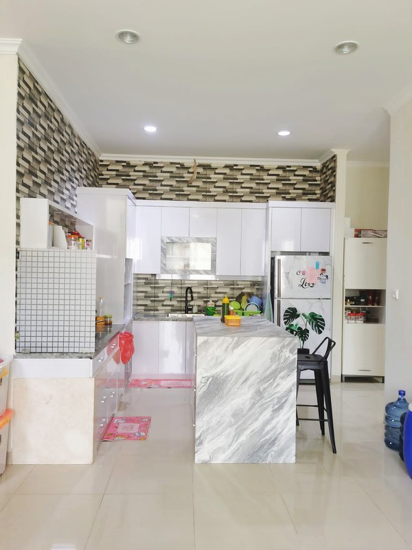 Jual cepat rumah di maxwell utama gading serpong tangerang selatan strategis tengah kota siap huni