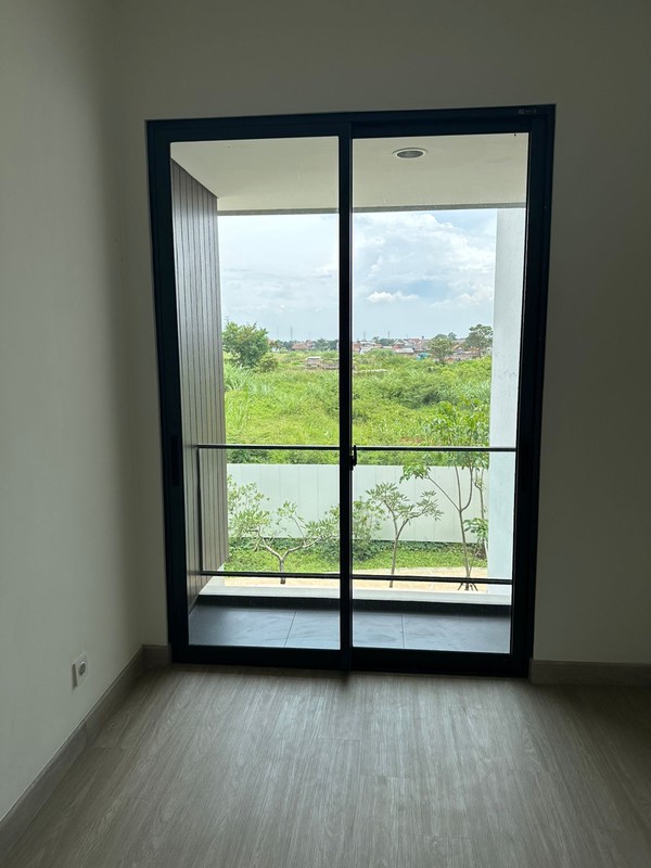 Dijual Cepat Rumah Mewah Podomoro Park