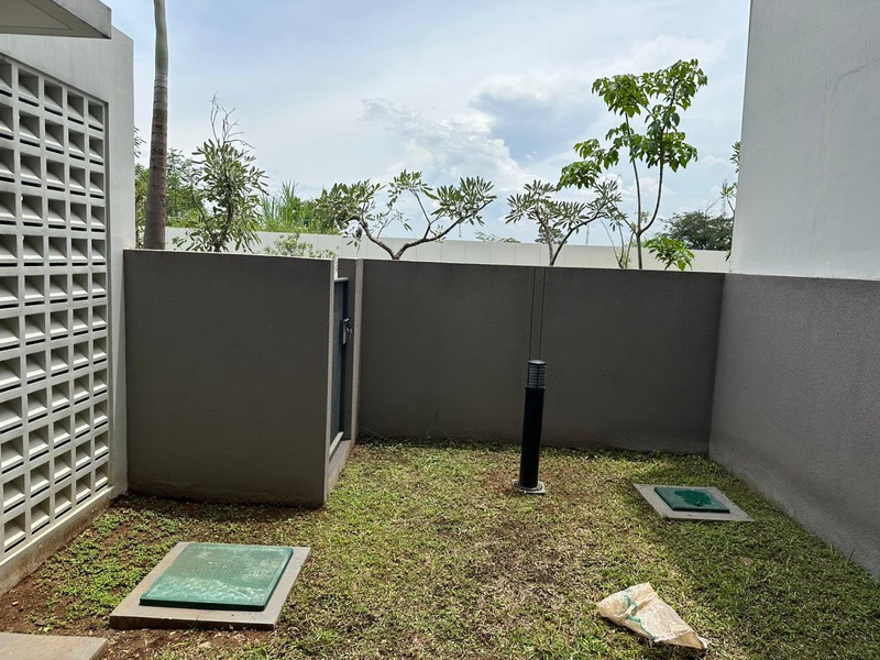 Dijual Cepat Rumah Mewah Podomoro Park