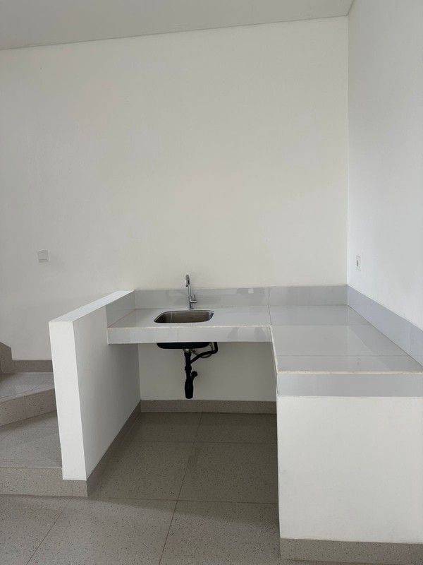 Dijual Cepat Rumah Mewah Podomoro Park