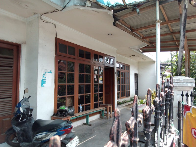 Rumah 2 lantai di komplek Margahayu Raya