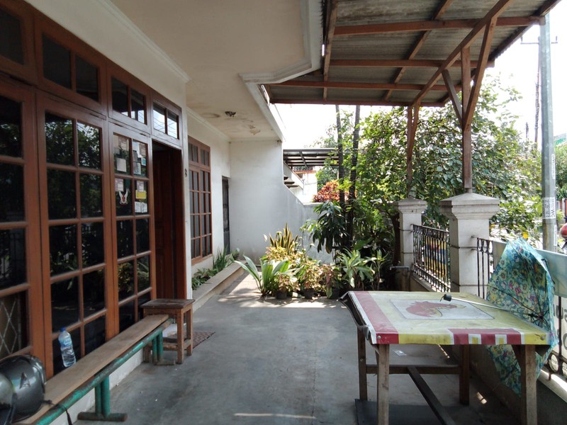 Rumah 2 lantai di komplek Margahayu Raya