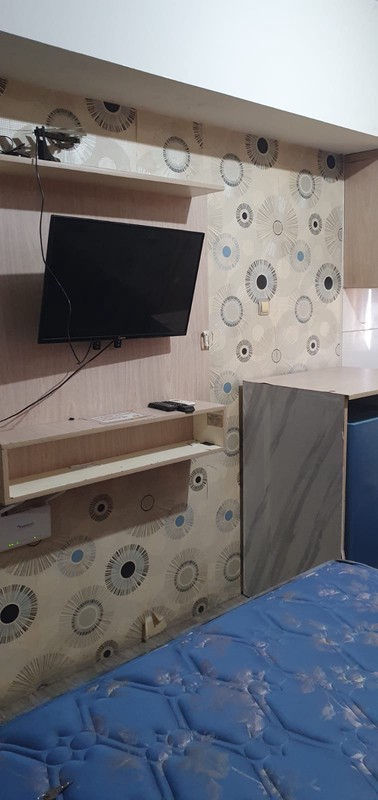 Hanya 200jt saja nego tipis apartemen fullfurnished full elektronik tinggal bawa koper apartemen type studio green lake ciputat tower E jalan dewi sartika tangerang selatan banten
