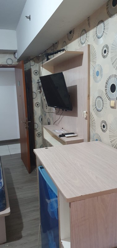 Hanya 200jt saja nego tipis apartemen fullfurnished full elektronik tinggal bawa koper apartemen type studio green lake ciputat tower E jalan dewi sartika tangerang selatan banten