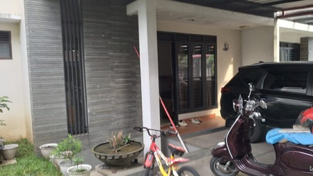 Rumah 2 Lantai dengan Halaman Belakang yang Luas di Grand Sharon