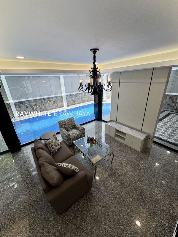 Rumah Mewah Siap Huni Area Pondok Indah Kencana Indah