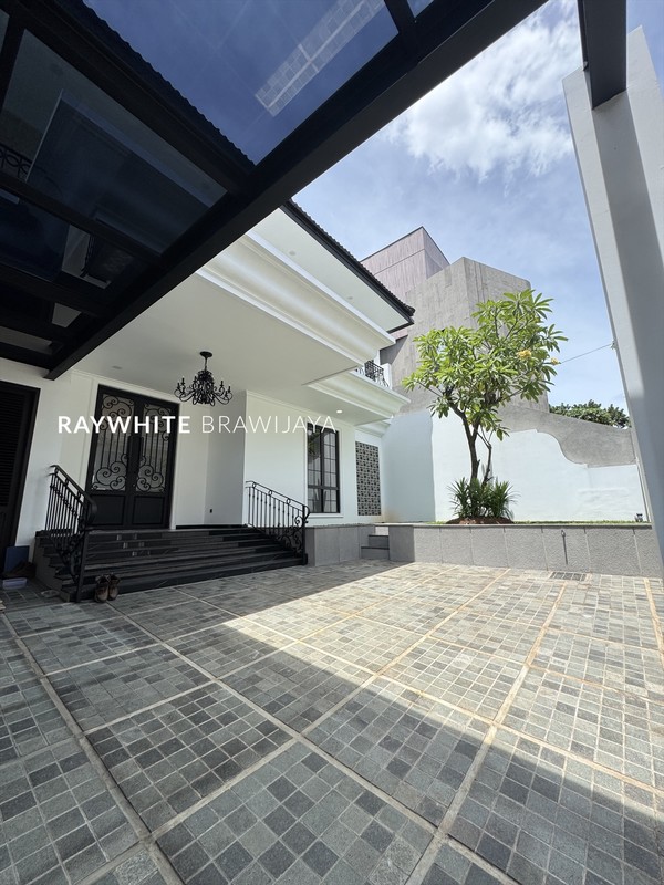 Rumah Mewah Siap Huni Area Pondok Indah Kencana Indah