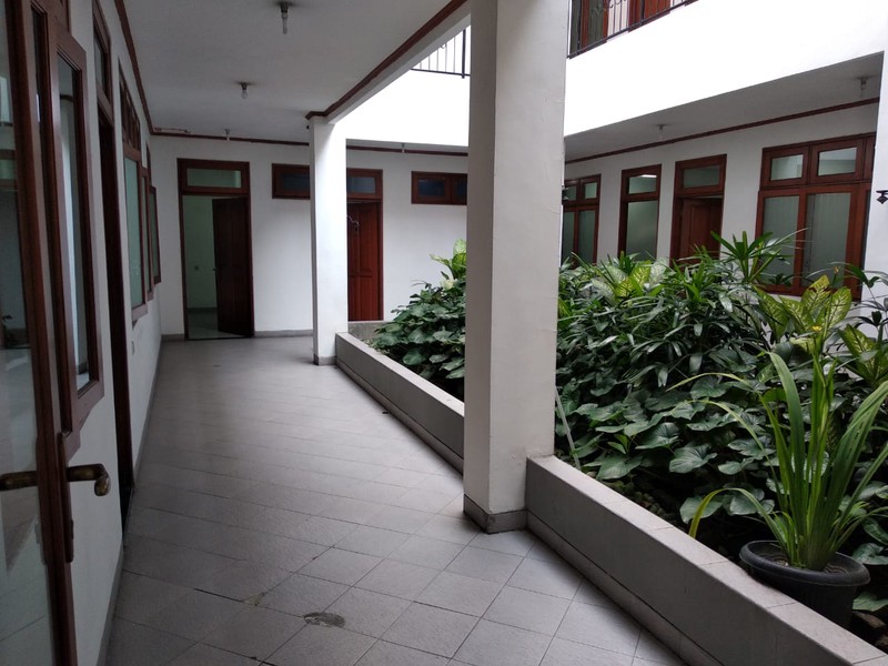Disewakan Tempat Usaha Raya Jemursari Surabaya - Lokasi Premium untuk Berbagai Usaha