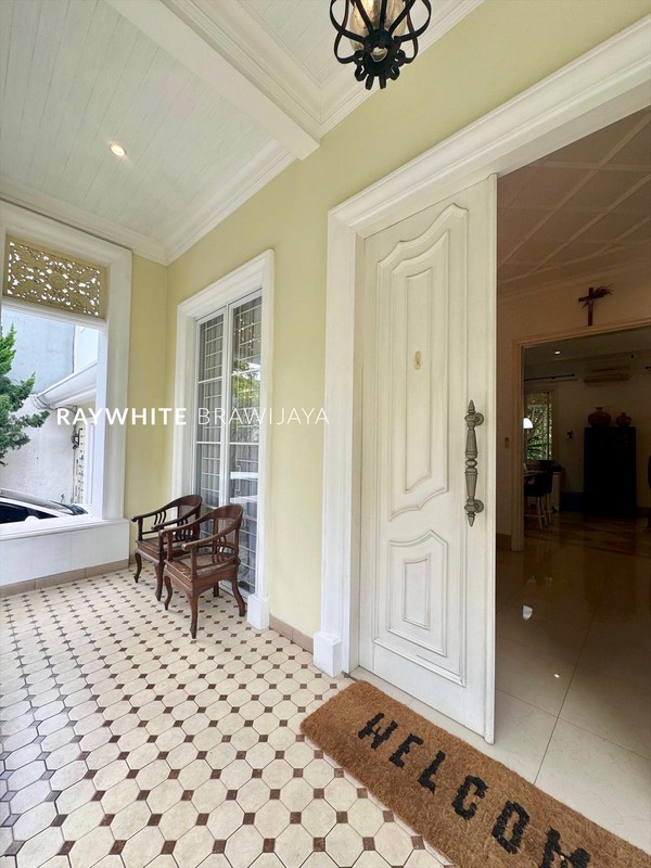 Rumah Kokoh Lingkungan Tenang Area Cipete Selatan