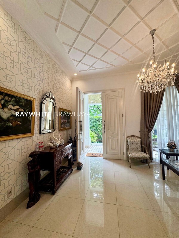 Rumah Kokoh Lingkungan Tenang Area Cipete Selatan