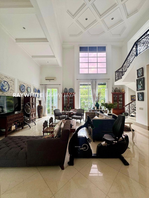 Rumah Kokoh Lingkungan Tenang Area Cipete Selatan