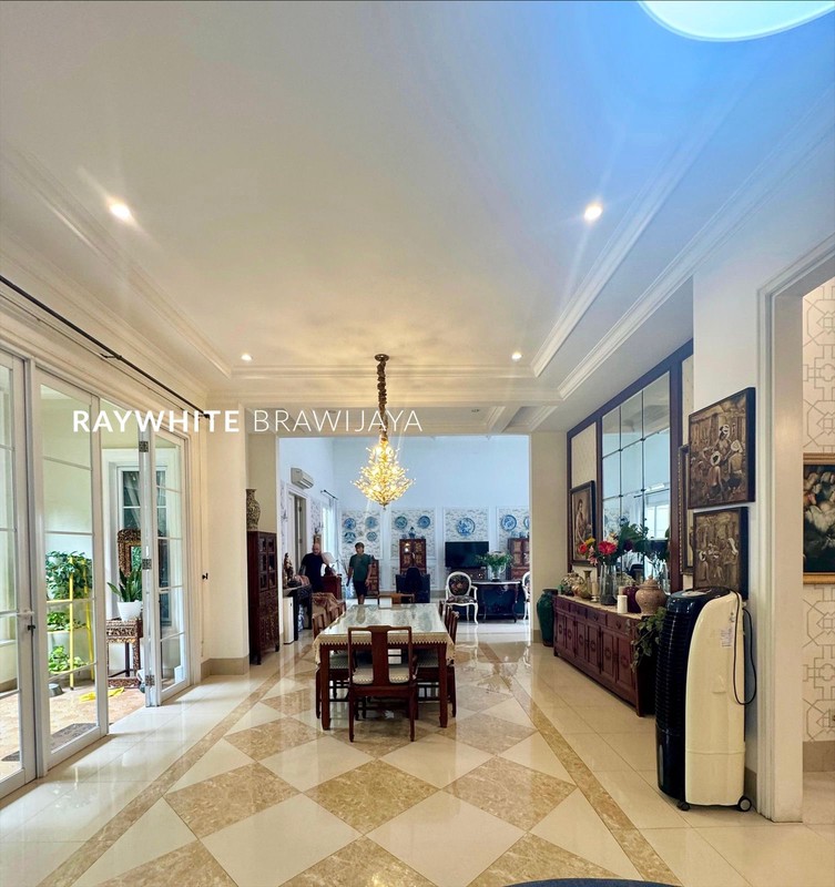 Rumah Kokoh Lingkungan Tenang Area Cipete Selatan