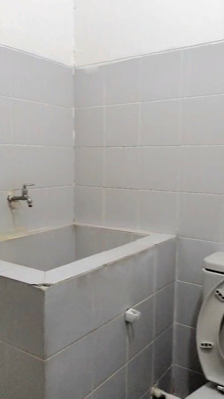 Disewakan Lantai 2 saja, Ruko rapih di Kelapa Hibrida Raya, Kelapa Gading