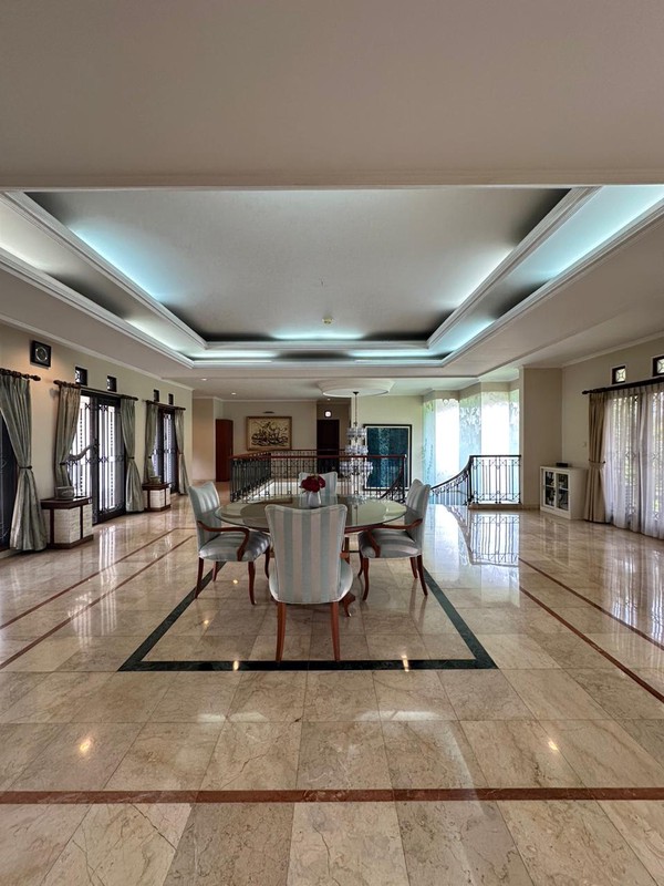 Rumah Mewah Komplek Permata Hijau 2 
