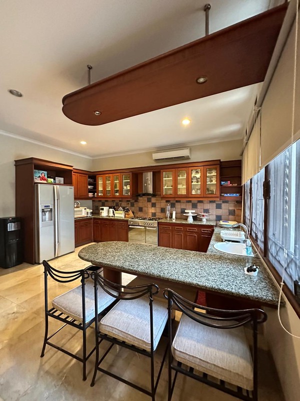 Rumah Mewah Komplek Permata Hijau 2 