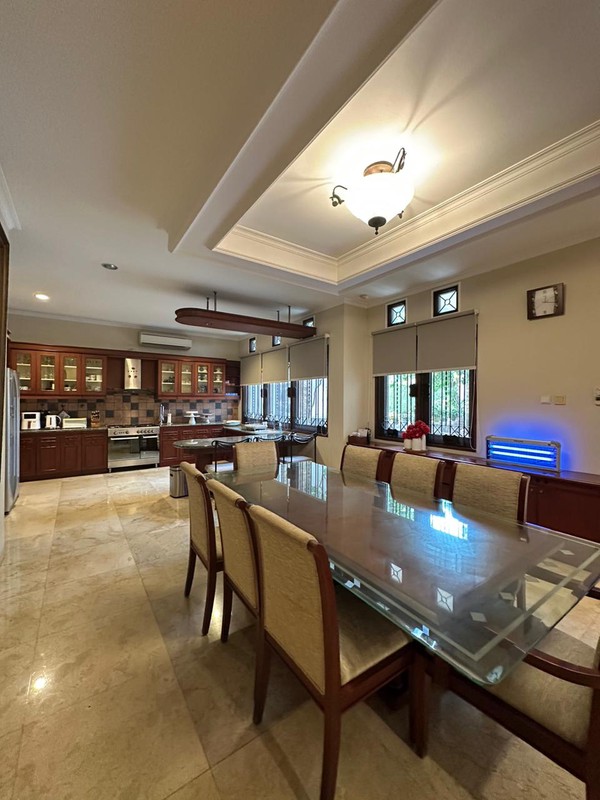 Rumah Mewah Komplek Permata Hijau 2 