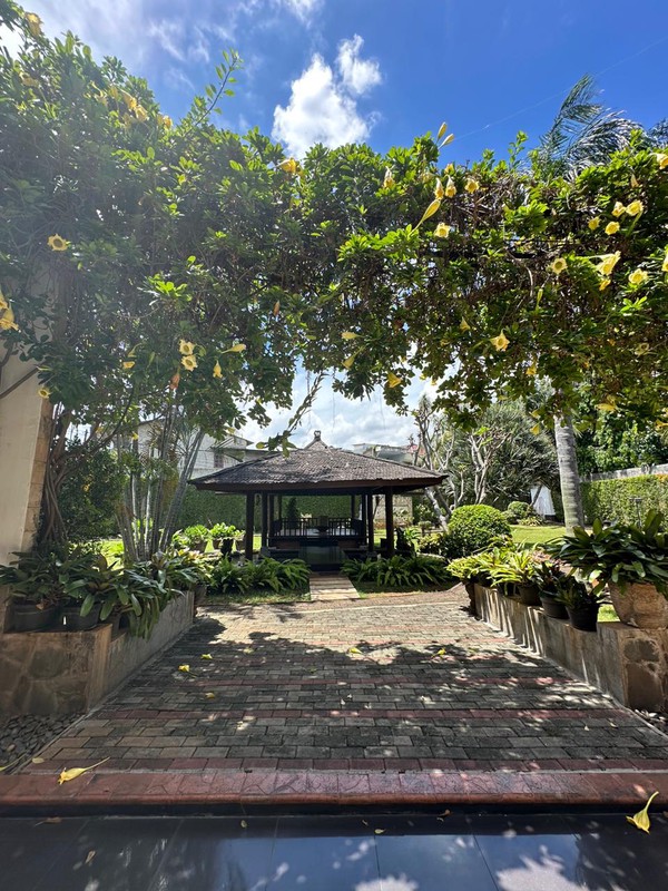 Rumah Mewah Komplek Permata Hijau 2 