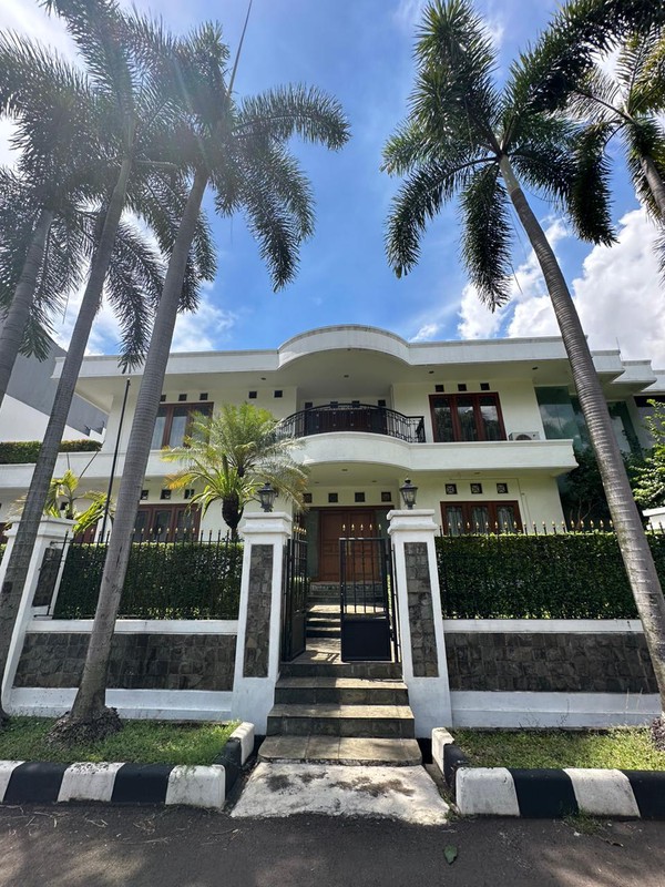 Rumah Mewah Komplek Permata Hijau 2 